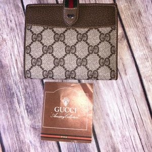 Gucci mono/cherry line brown leather bifold wallet